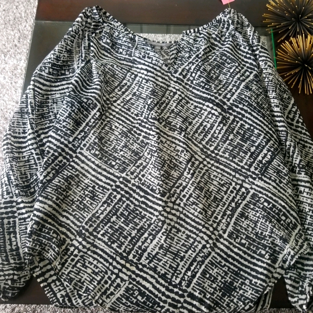 Daisy Fuentes Sheer Large Women's Top Tribal Print
